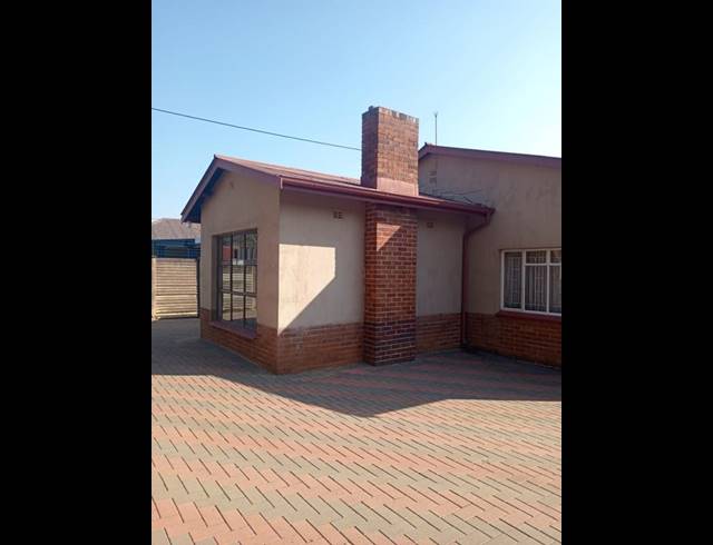 3 BEDROOM HOUSE FOR SALE IN PRETORIA GARDENS